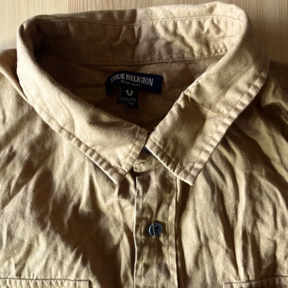 True Religion Triple Needle Long Sleeve Shirt in Chipmunk